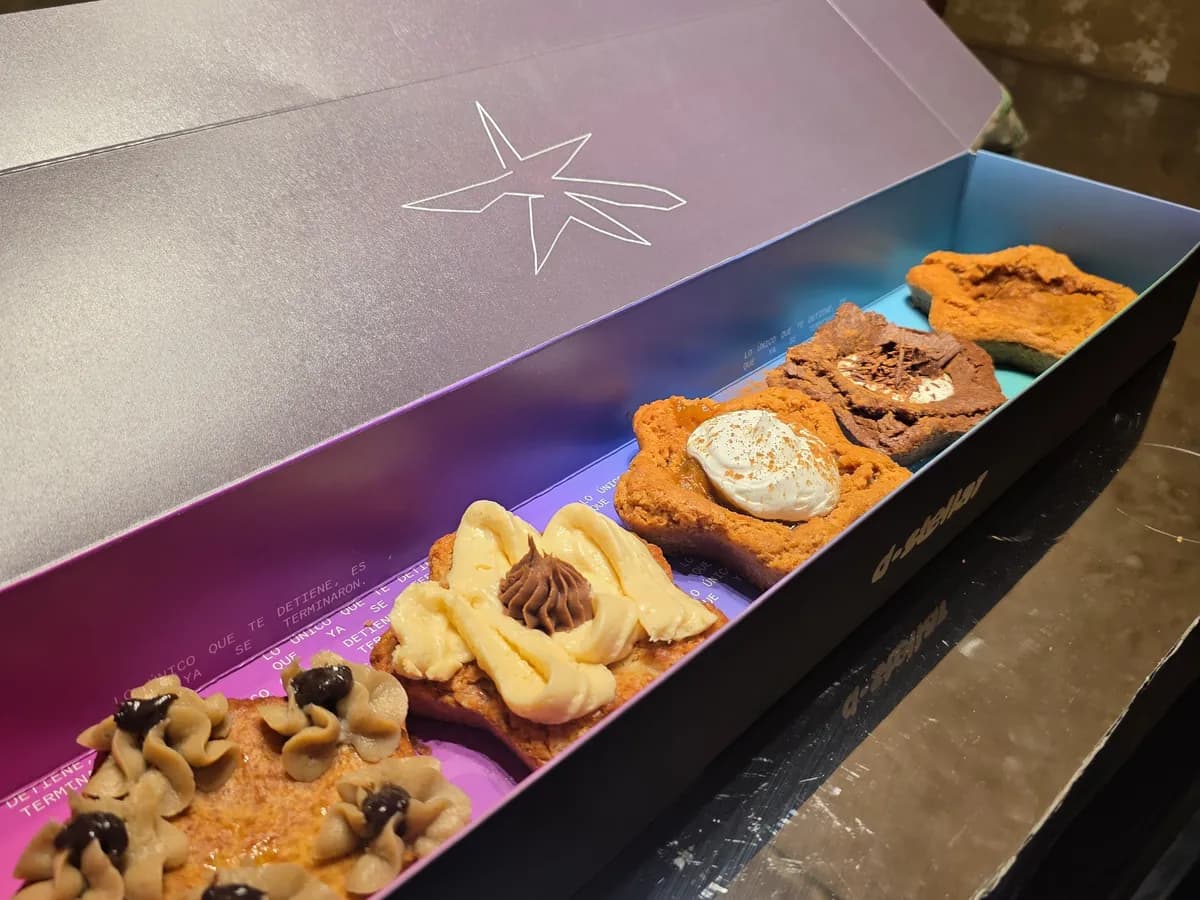 d-stellar's first cookie box with December's opening collection